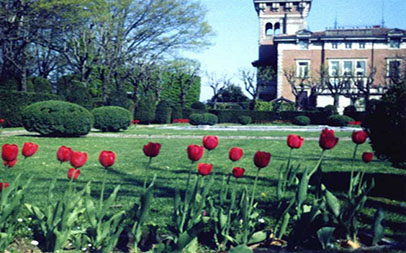 Fascination of the stenopeico hole